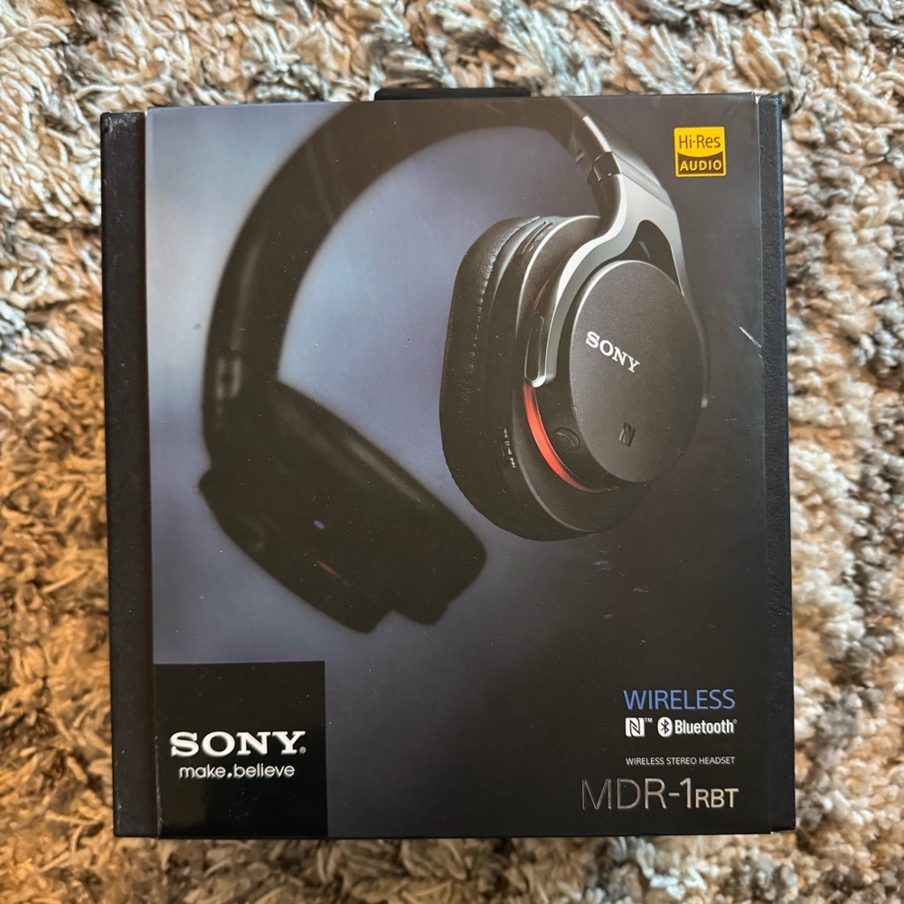 Sony Wireless Stereo Headset